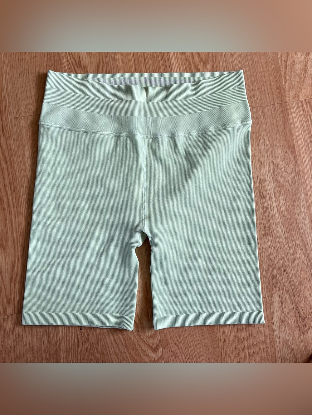 Calvin Klein Performance Women's Moisture Wicking Seamless Knit Bike Shorts L